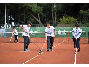 Egemenlik Kupası Tenis Turnuvası başladı