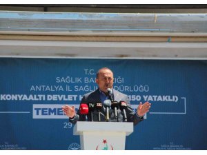 Çavuşoğlu: "Sudan’da bize el uzatan insanları bırakamayız"