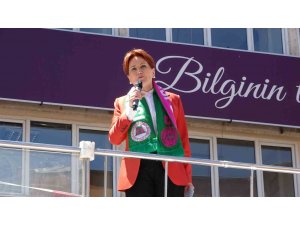 İYİ Parti Lideri Akşener Ispartalılarla buluştu