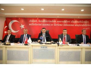 Alanya Belediyesi 2022 yılı gelir-gider bütçesi Mecliste onaylandı