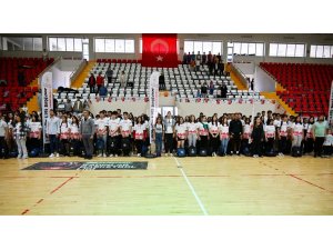 Osmaniye’de, 96 spor kulübüne nakdi yardım ve malzeme dağıtımı yapıldı