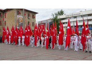 Isparta’da 19 Mayıs törenle kutlandı