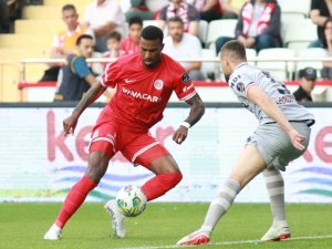 Spor Toto Süper Lig: FTA Antalyaspor: 0 - Medipol Başakşehir: 0 (Maç sonucu)