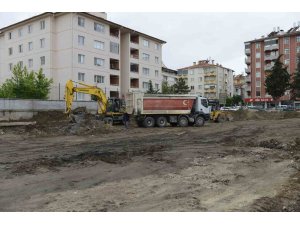 İstiklal Mahallesi yeraltı otoparkı için çalışmalar başladı