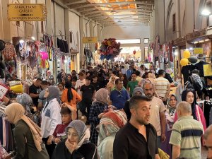 Tarihi Kapalı Çarşıda Kurban Bayramı hareketliliği yaşanıyor