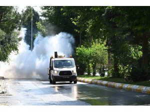 Isparta’da  44 mahalle 200 cadde ve 3 bine yakın sokakta genel temizlik