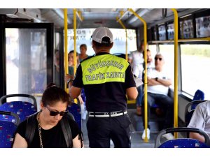 Mersin’de zabıta ekipleri toplu taşıma araçlarında denetimlerini sürdürüyor