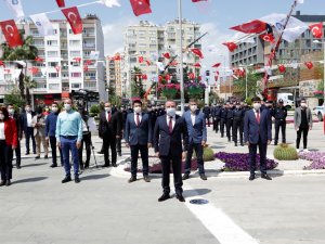 Büyükşehir’de 23 Nisan töreni düzenlendi