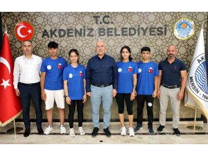 Akdeniz’in kick boksçuları derecelerle döndü