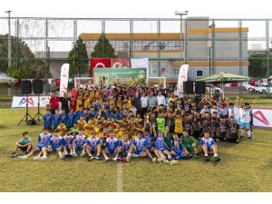 Mersin Büyükşehir Belediyesinin U-11 ve U-12 Şenliği sona erdi