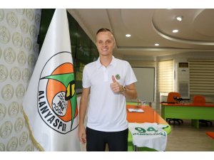 Alanyaspor, Hadergjonaj’ı teransfer etti