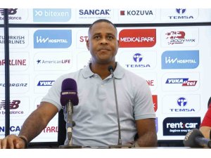 Patrick Kluivert: ”3 puanın Adana’da kalması bizim içim çok önemliydi”