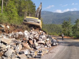 Alanya’da yayla yollarına bakım onarım