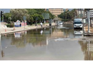 İskenderun yine sular altında kaldı