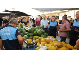 Mersin’de pazar yerlerinde fiyat ve tartı denetimi