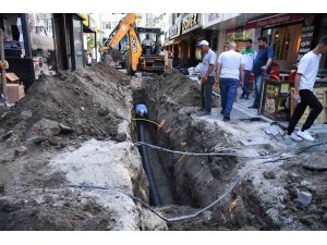 Başkan Başdeğirmen esnafın taleplerini yerine getiriyor