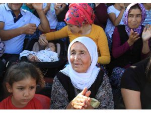 Bebeklisi, bastonlusu, çok sayıda kadın maça gelip takımlarına destek verdi