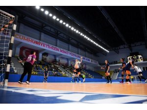 Mavi Kelebekler deplasmanda galip