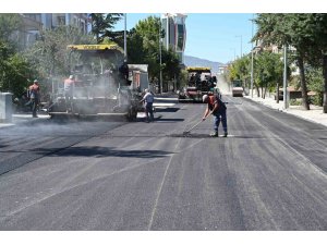 Isparta Belediyesi asfalt ve kaldırım yenileme çalışmaları