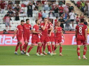 Trendyol Süper Lig: Antalyaspor: 2 - Samsunspor: 0 (Maç sonucu)