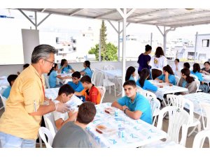 Mersin’de kurs merkezi öğrencilerinin yemekleri belediyeden