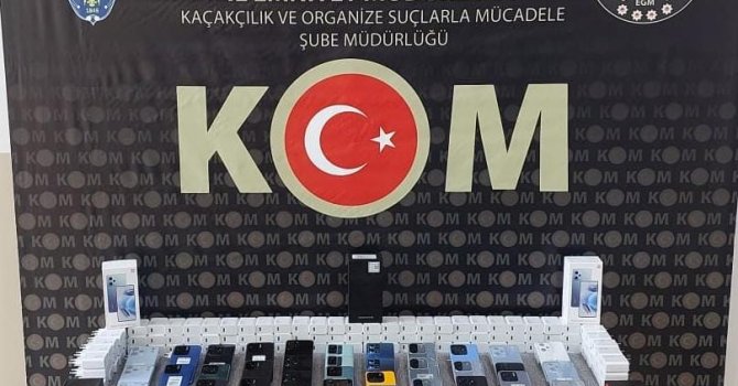 Hatay’da kaçak telefon operasyonu