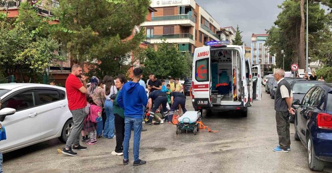 Burdur’da yolun karşısına geçmek isteyen yayaya otomobil çarptı