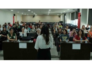 Büyükşehir ve Yeşilay iş birliğiyle Teknoloji Bağımlılığı Semineri