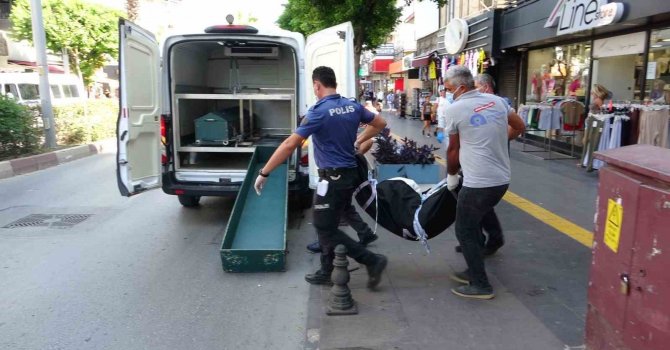 Kanser hastası adam tüfekle vurulmuş halde bulundu