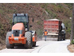 Doğantaş mahalle yolunda asfalt çalışması tamamlandı