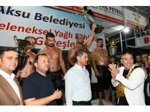 Antalya Aksu’da başpehlivan Mehmet Yeşil Yeşil oldu