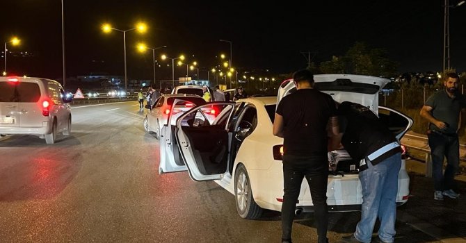 İskenderun’da 28 ayrı bölgede asayiş uygulamaları yapıldı