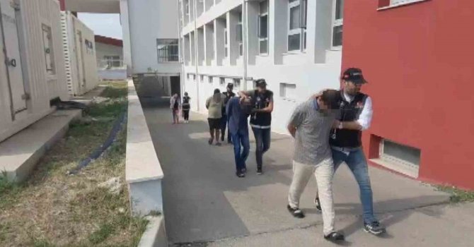 Adana’da narkotik operasyonunda yakalanan 3 kişi tutuklandı