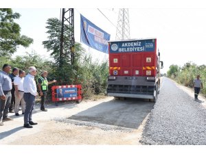 Akdeniz’de bahçe ve sera yolları soğuk asfalt ile kaplanıyor