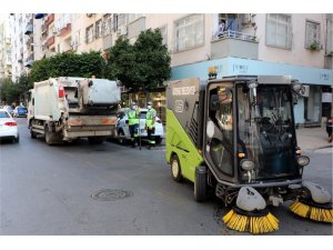 Akdeniz’de sokaklar temizleniyor