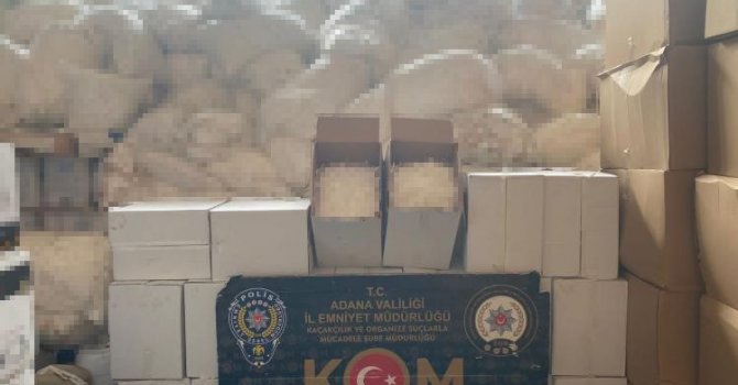 Adana’da 60 milyon 750 bin gümrük kaçağı makaron ele geçirildi