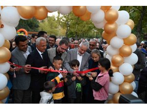 Andık Deresi Bezirgan Şelalesi’nde çocuklar da unutulmadı