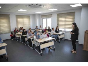 Mersin Büyükşehir Belediyesi LGS kurs merkezleri aileleri bilgilendirdi