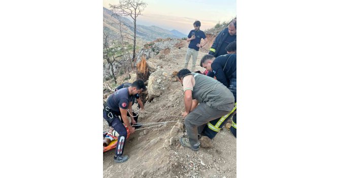 Yaralanan orman işçisine itfaiyeden nefes kesen kurtarma