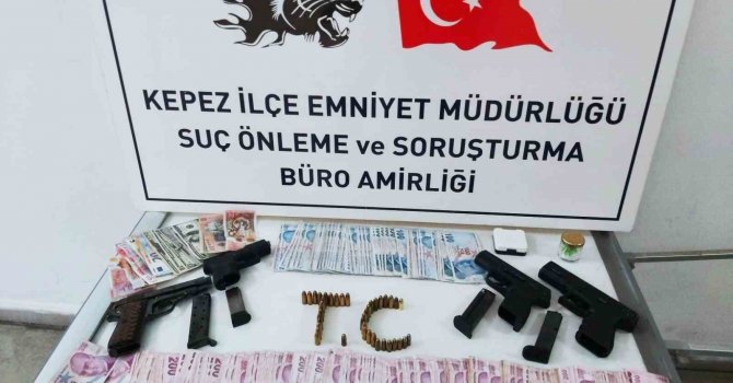 Antalya’da çıkar amaçlı suç örgütüne yapılan operasyonlarda 6 şüpheli tutuklandı