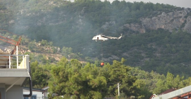 Alanya’da ormanlık alanda çıkan yangın söndürüldü