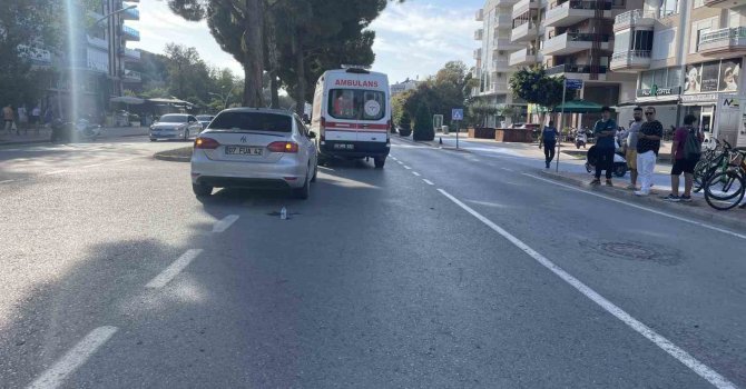 Yeni aldığı motosikletle kaza yapan sürücü ve arkadaşı yaralandı