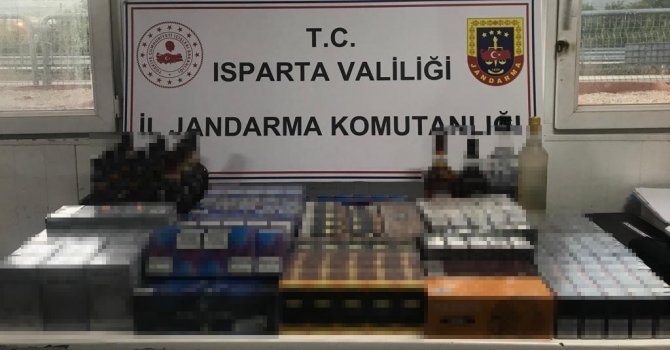 Isparta’da çok sayıda kaçak sigara ve alkol ele geçirildi