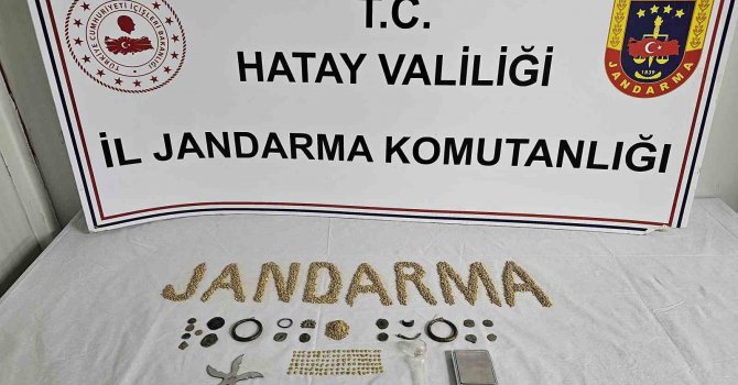 Hatay’da evinde yapılan aramada 8 bin 248 küçük altın sikke ele geçirilen şahıs gözaltına alındı