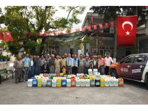 Yenişehir Belediyesi organik solucan gübresi dağıtımını sürdürüyor