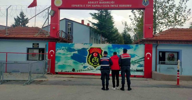 Göçmen kaçakçılığı operasyonunda 1’i DEAŞ şüphelisi toplam 8 kişi yakalandı