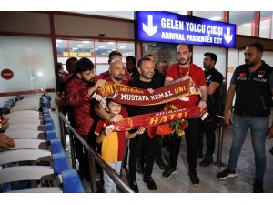 Galatasaray, Adana’ya geldi