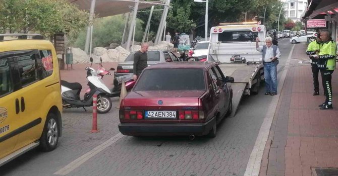 Polisin önünde egzoz patlattı 4 bin 936 TL para cezası yedi