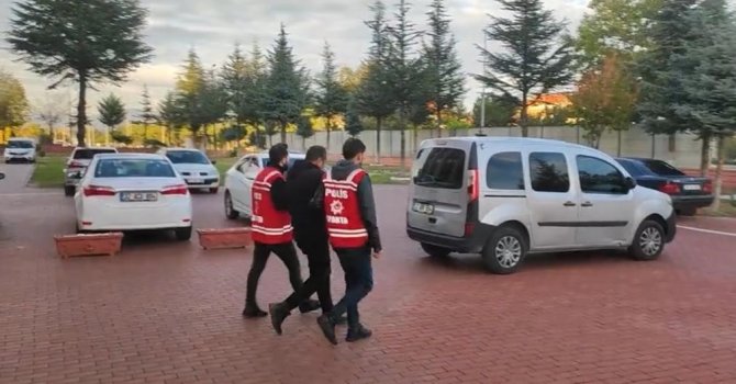 Isparta’da iş vaadiyle dolandırıcılık yapan şahıs tutuklandı