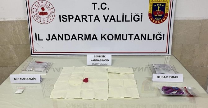 Isparta’da jandarmadan uyuşturucu operasyonu: 4 gözaltı